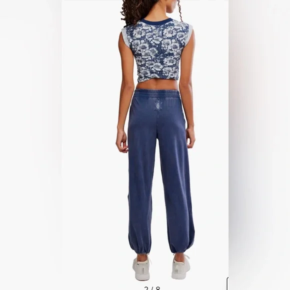 NWT FP Movement Hot Shot Floral Crossover Top & Joggers Set XS - Picture 2 of 7